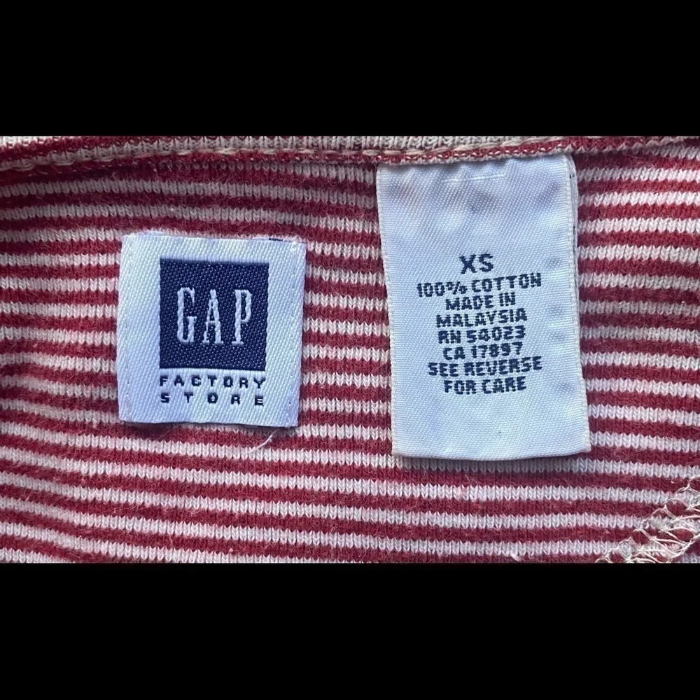 GAP KIDS-adorable red and white stripe dress with a blue star